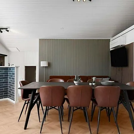 Belle Maison Avec Sauna à *